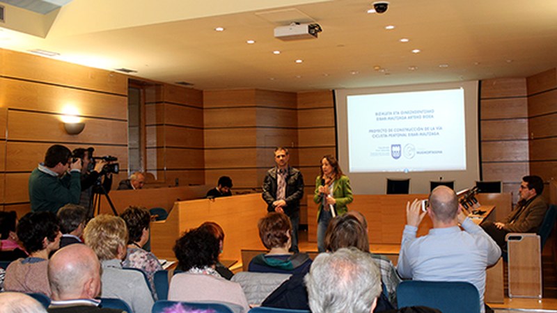 Eibar-Maltzaga bidegorriaren proiektuaren aurkezpena egin dute gaur