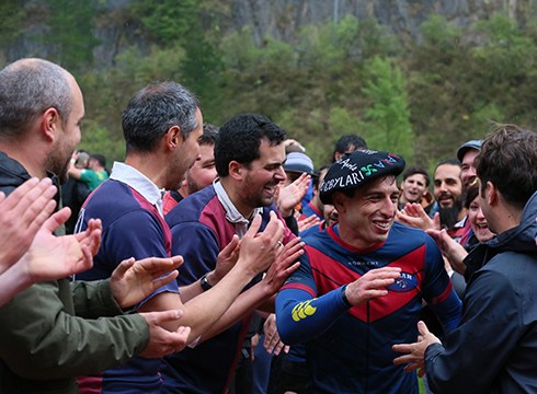 Eibar Rugby Taldeko gizonezkoek porrotarekin amaitu dute denboraldia