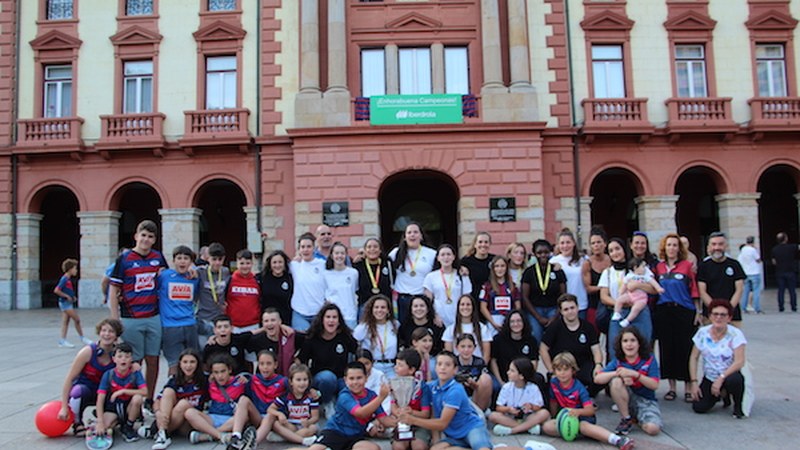 EIBAR RUGBYKO NESKEN TALDEARI HARRERA