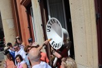 Eibar San Juan jaietan murgildu da, bero-boladaren erdian