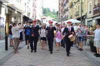 Eibar San Juan jaietan murgildu da, bero-boladaren erdian