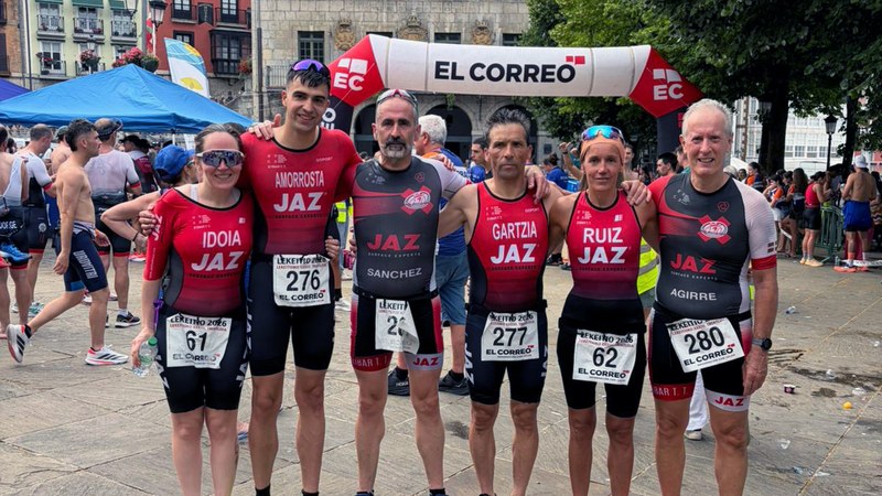 Eibar Triatloi Taldeko Kristina Ruiz podiumera igo zen Lekeitioko Triatloian