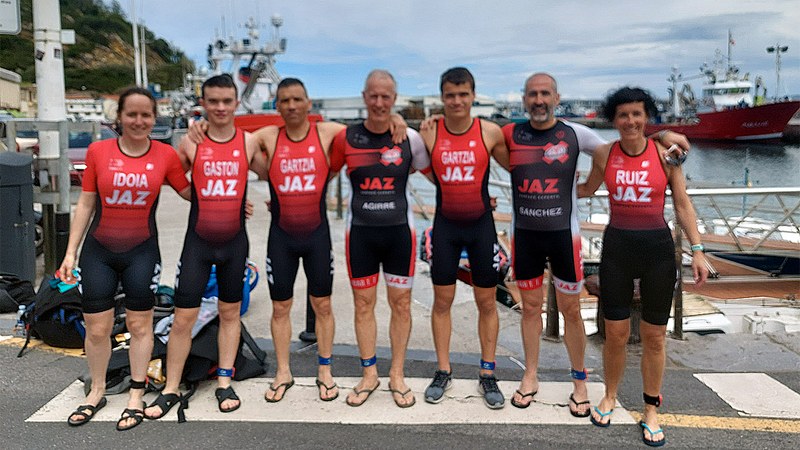 Eibar Triatloiak zazpi ordezkari izan zituen Getariako sprint distantziakoan