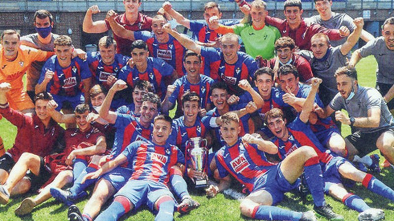 Eibar Urkoren patua: txapela irabazteak maila igotzea ez dizunean baimentzen