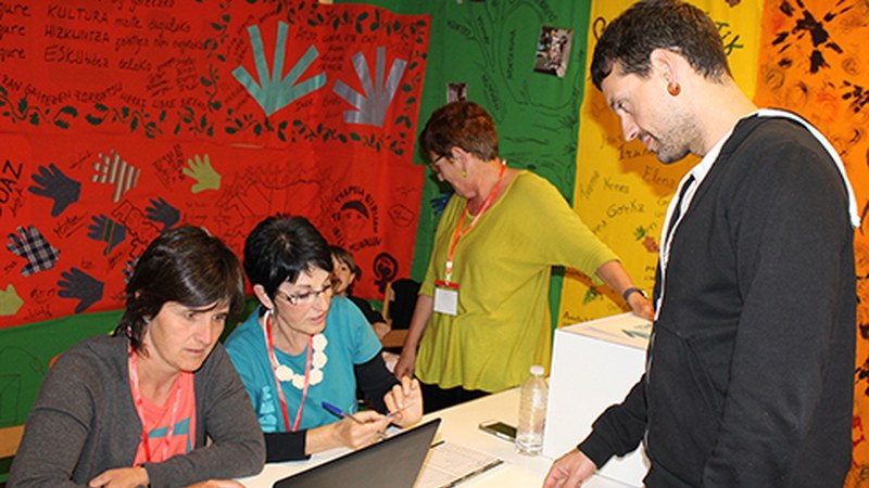 Eibarko 2.839 botoemailetik 2.791-k euskal errepublika bateko herritarra izatearen aldeko bozka eman du