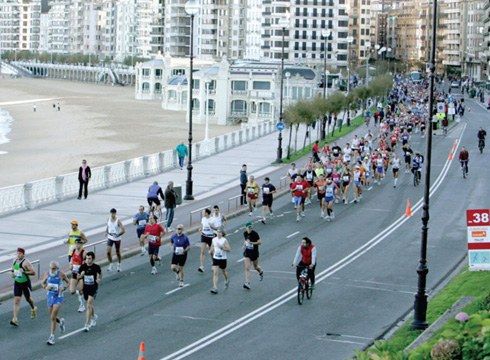 Eibarko 38 korrikalari atzoko Donostiako hiru probetan