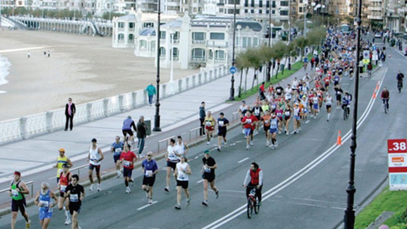 Eibarko 38 korrikalari atzoko Donostiako hiru probetan