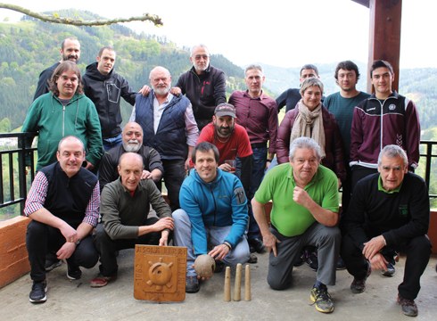 Eibarko Asola Berrik Neguko Bola hiru-txirlo txapelketaren hasiera hartuko du