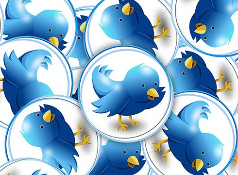 Eibarko bi euskaltegiek txio lehiaketa antolatu dute udalarekin lankidetzan