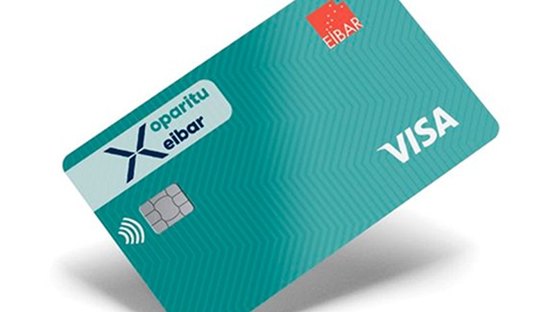 Eibarko denda, taberna eta zerbitzuetan erosketak egiteko balio duen Oparitu Eibar txartela salgai dago