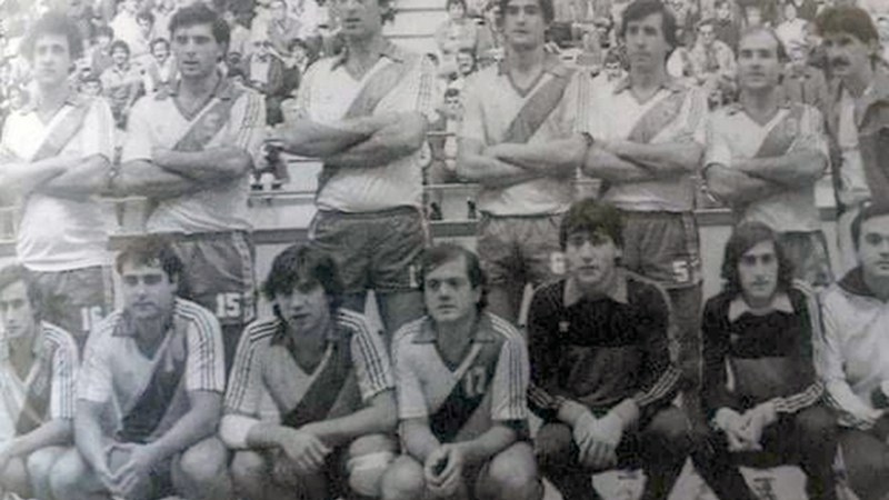 Eibarko eskubaloiaren 75 urteak ospatzeko ekintzak antolatzen dihardute