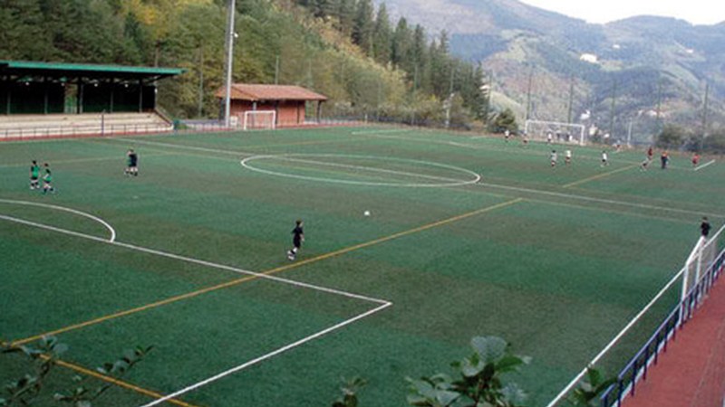 Eibarko foball-zaletuaren lehen itzuliaren amaieran hiru taldek hartu dute aurrea