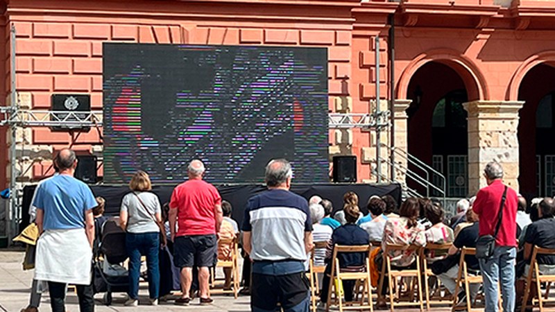 Eibarko historiaren inguruko ikus-entzunezkoa eskaintzen dihardute Untzagan