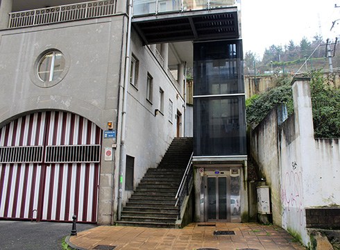 Eibarko Jabetzaren Erregistroaren bulegoa Barakaldo kalera eraman dute