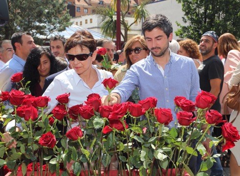 Eibarko jeltzaleak Ermuan egon dira Miguel Angel Blancoren omenaldian parte hartzen