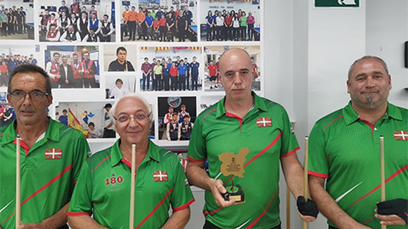 Eibarko Kasinoko hiru ordezkari aritu dira Espainiako billar txapelketan Euskadi ordezkatzen