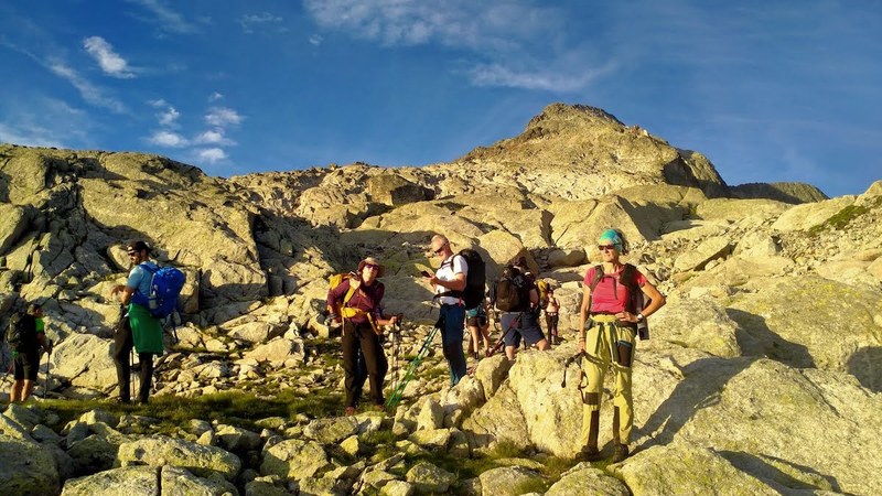 Eibarko Klub Deportibo eta Morkaiko Mendizale Elkarteko 21 lagun Pirinioetan ibili dira udan