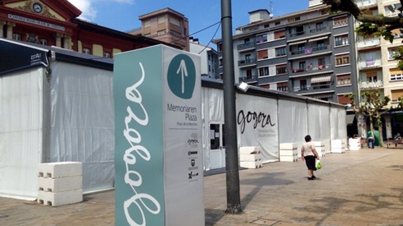 Eibarko memoria hurbilari buruzko mahai-ingurua alkate eta alkate-ohiekin