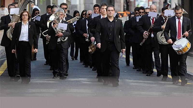 Eibarko Musika Bandak kalejira eta kontzertua eskainiko ditu domeka eguerdian