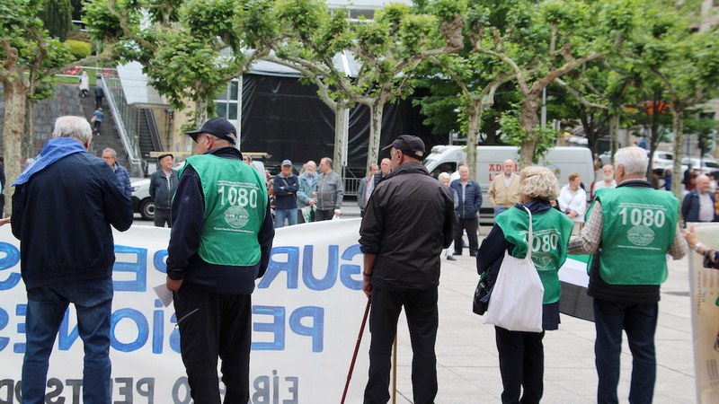 Eibarko Pentsionista Taldeak eguenean Legebiltzarraren aurrean egingo den mobilizazioan parte hartzeko deia egin du