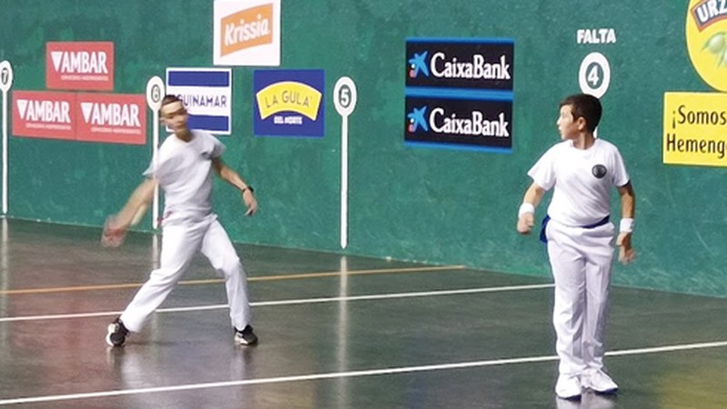 Eibarko Pilota Eskolak palako zortzi jokalari federatu izango ditu denboraldi berrian