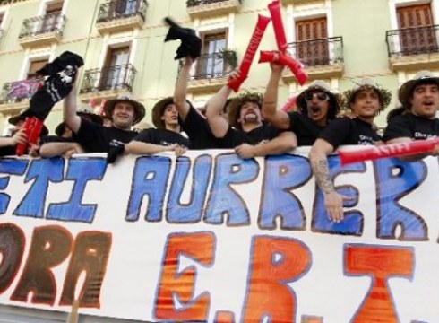 Eibarko rugbi taldeak ederto ospatu zuen mailaz igotzea