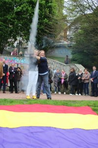 Eibarko sozialistek Espainiako II. Errepublikaren aldarrikapenaren 95. urteurrena ospatu dute