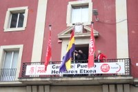 Eibarko sozialistek Espainiako II. Errepublikaren aldarrikapenaren 95. urteurrena ospatu dute