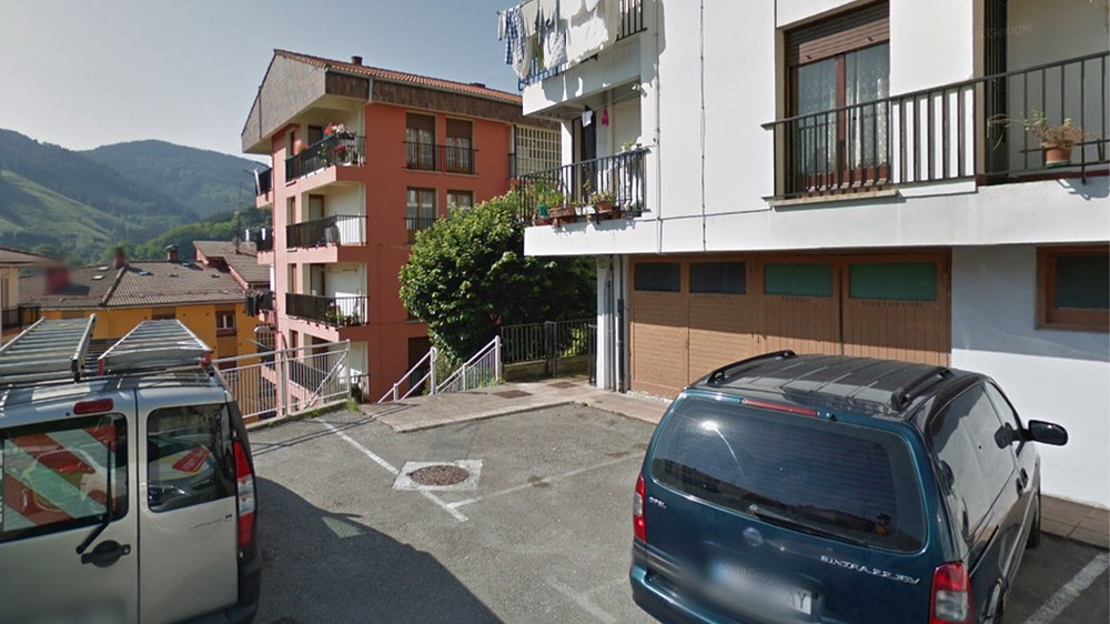 Jardiñetako 29, 31, 33 eta 35 zenbakien irisgarritasuna hobetzeko proiektua martxan jartzeko azken pausoak eman ditu Udalak