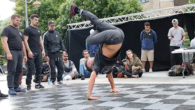 Eibarko VIII. Break Dance eta New Style Txapelketa egingo da zapatuan