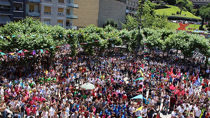 Eibarrek 27.600 biztanle ditu