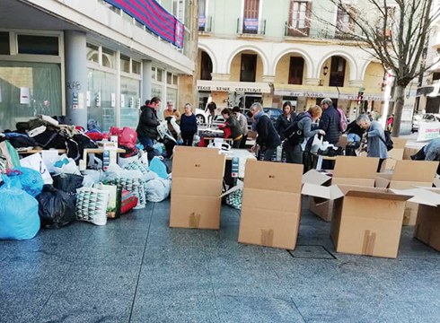 Eibarren 1.000 kilo dilista pardina bildu nahi dira Lesbosera bidaltzeko