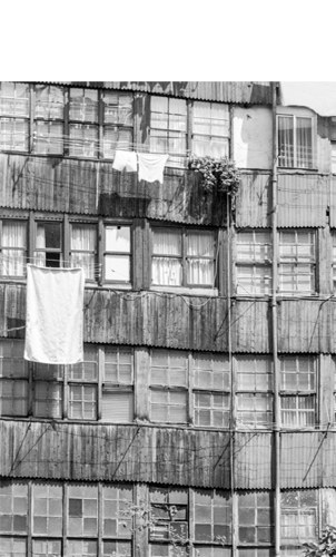 "Eibarren desagertzen ari den arkitektura mota bat" (Jose Luis Irigoien)