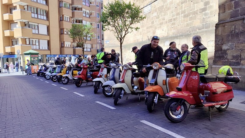 Eibarren egindako motorrek hartuko dituzte kaleak, asteburuan ospatuko den Lambretta Eibar XIX. Topaketaren eskutik