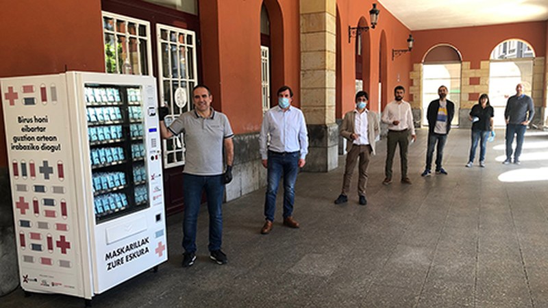 Eibartarrei maskarak doan banatzeko bost makina ipiniko dituzte