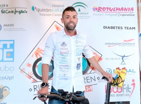 Eibartik Sevillara bizikletan diabetesa duten umeen alde