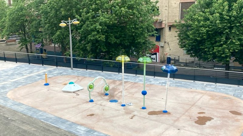 Ekainaren 10ean zabalduko dira Txaltxa Zelaiko ur-jolasak eta hilaren 8an Ipuruako kanpoko igerilekuak