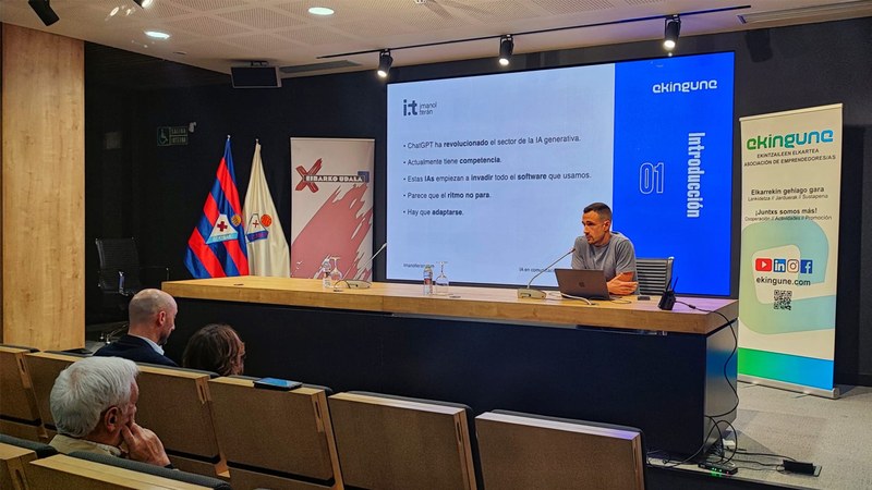 Ekingunek antolatzen duen MKTDay 2024ren zortzigarren edizioa ospatu zen SD Eibarren instalazioetan