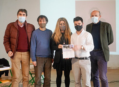 ‘El verdadero Zuloaga’ liburua aurkeztu dute institutuan