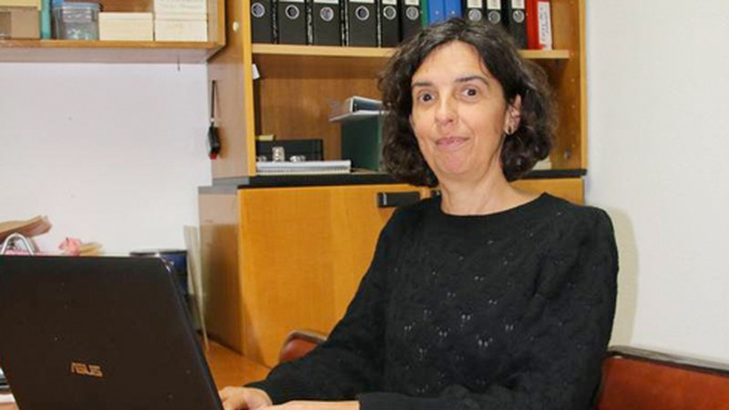 Elena Iraolagoitia, Adindu: "Nahi gabeko bakardadea gai oso tabua eta ikusezina da"