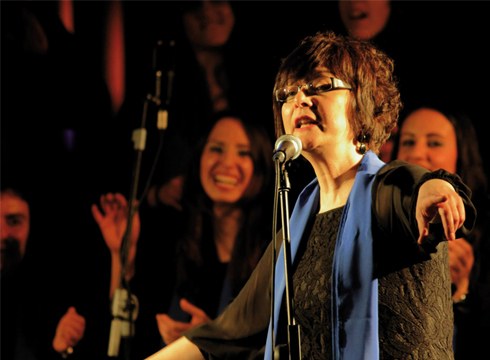 Elena Martin (Gospel Bilbaoko zuzendaria): "Gospelarekin gozatzeko eta dantzatzeko aukera izango da gaurko kontzertuan”