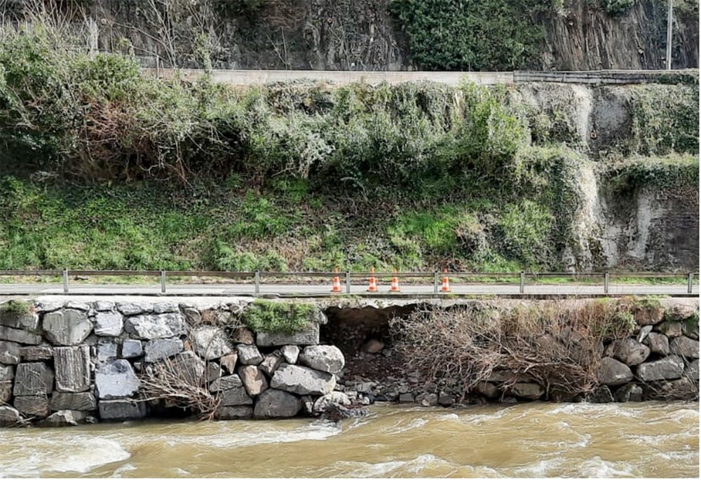 Elgoibar-Eibar bidegorrian ibilgailuen joan-etorria itxi dute aldi baterako