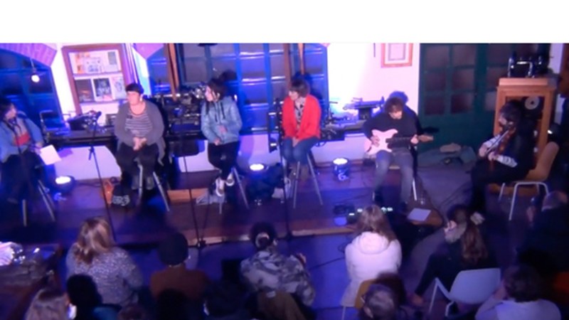 Elgoibarko Makina Erremintaren Museoan izandako bertso-saio musikatua Youtuben ikusgai