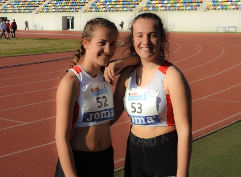 [ELKARRIZKETA] “Gaur egun esan dezakegu ez garela inolaz ere hartutako erabakiaz damutzen”