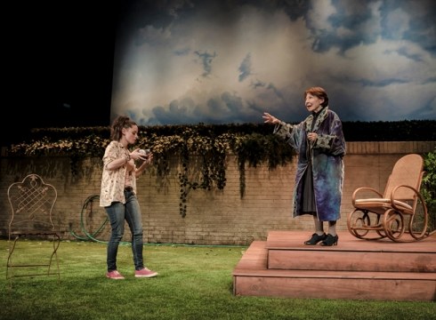 Elkarrizketaren artea antzerki bihurtuta, bihar Coliseoan