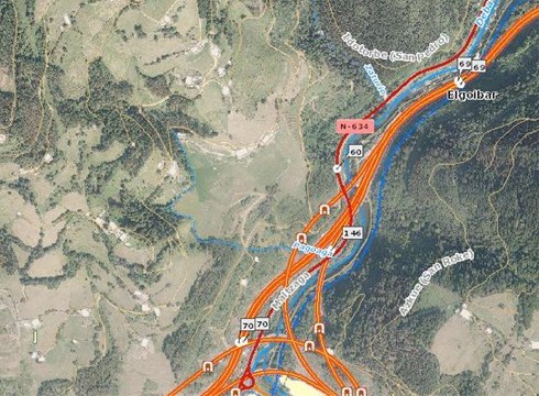 Emakume bat zauritu da AP-8an Eibarren gertatutako istripuan