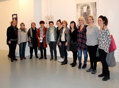 Emakumeak protagonista dituzten hiru erakusketa zabaldu dituzte gaur Portaleko erakusketa aretoan