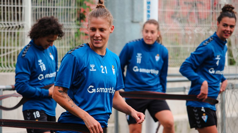 Emakumezkoen SD Eibar-ek Granadara egingo du Ligako lehen irteera