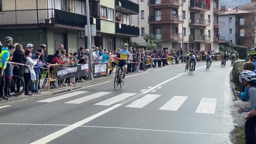 Eñaut Urkaregi nagusitu da junior mailako 46. Udaberri Sarian