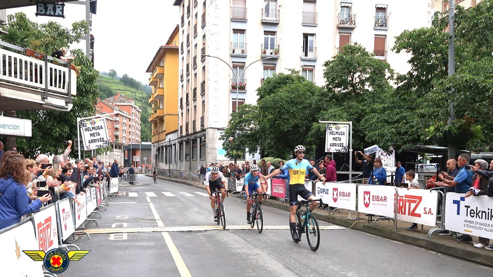 Eñaut Urkaregik Gipuzkoako txapela jantzi zuen San Juan Saria irabazita